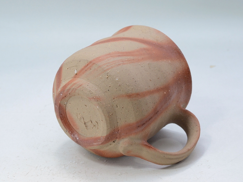 陶芸窯 25106]緋襷マグカップ（藤原康）｜備前焼わかくさ